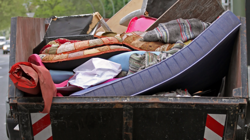 what not to put in a dumpster (1)